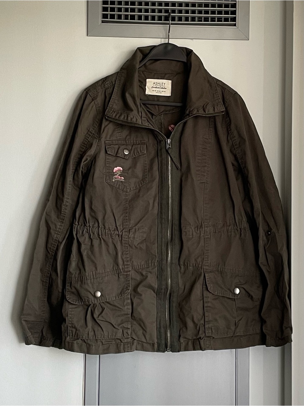 ASHLEY BY 26 INTERNATIONAL - Downtown Collection Khaki Utility Jacket